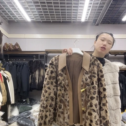 背心好看好看一点