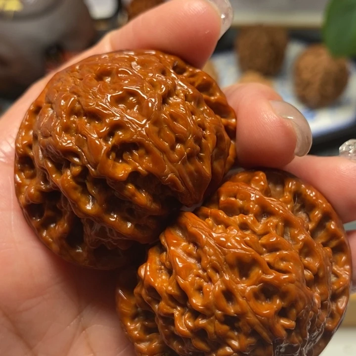 文玩核桃把件47尺虎头王