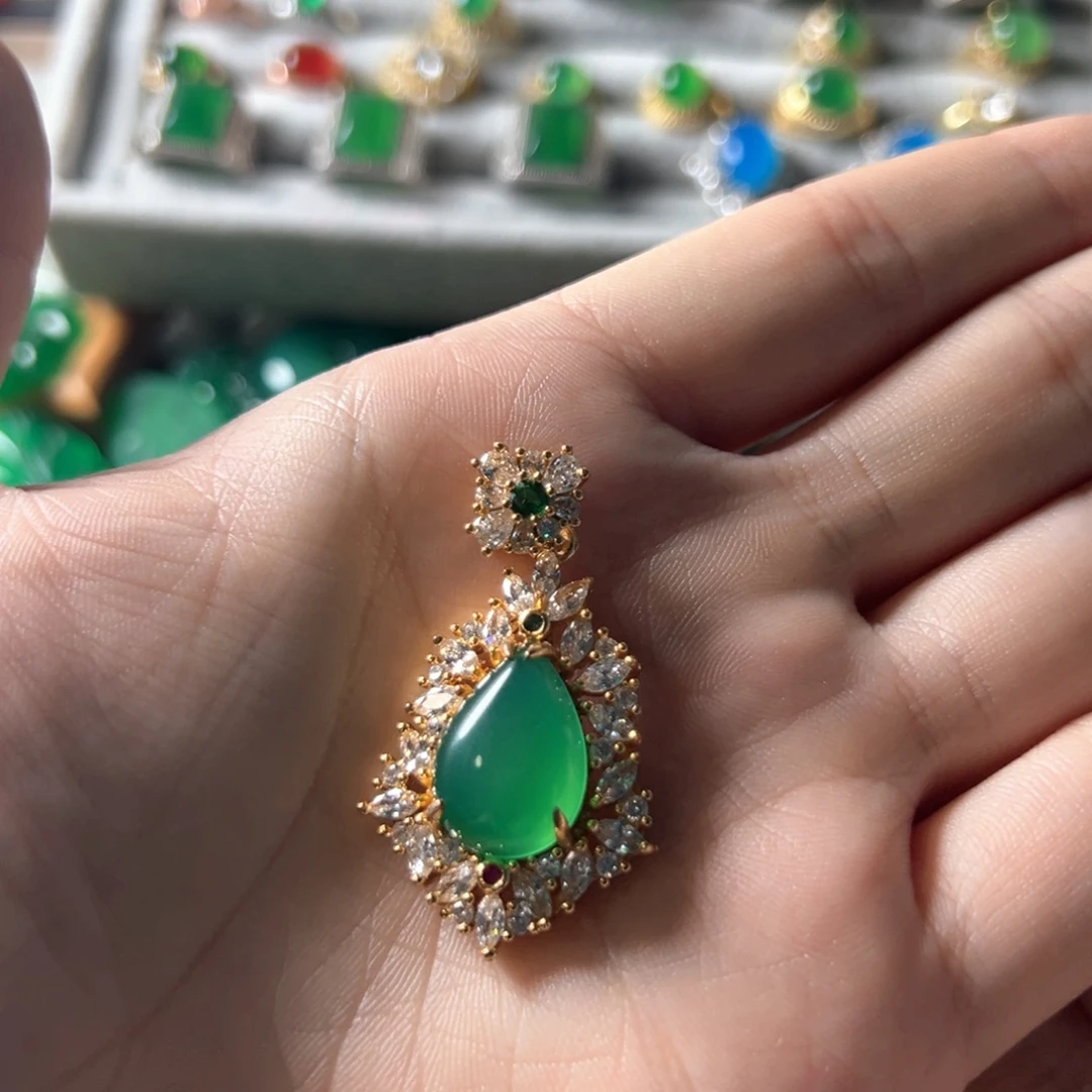 玛瑙/玉髓未镶嵌颈饰