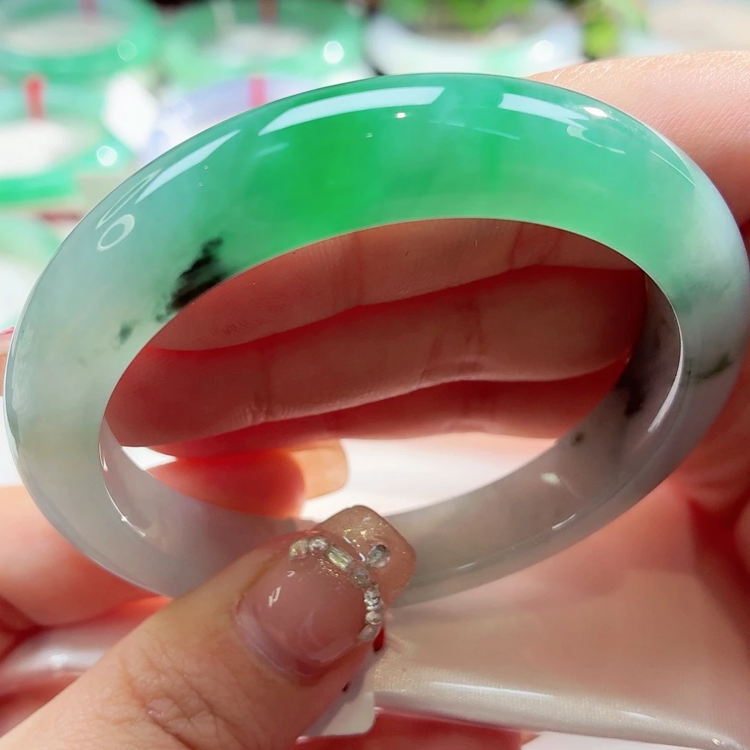 翡翠未镶嵌手镯微瑕放漏88-52