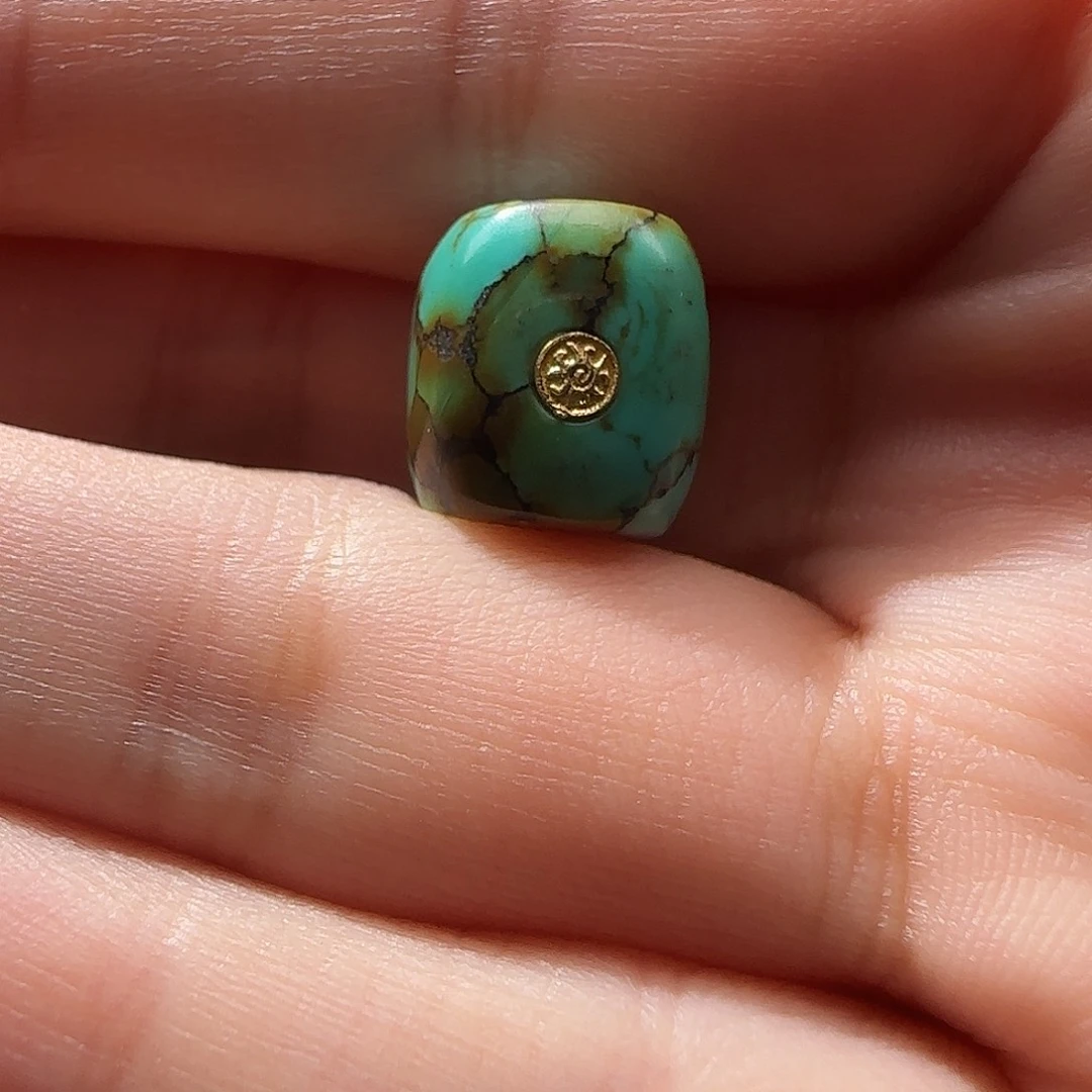 用***8绿松石未镶嵌配饰