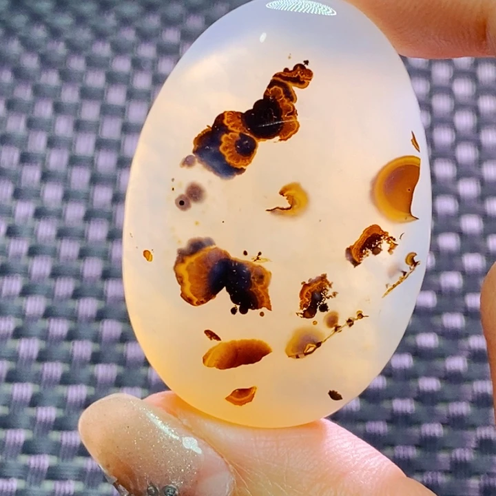 玛瑙/玉髓颈饰未镶嵌石*