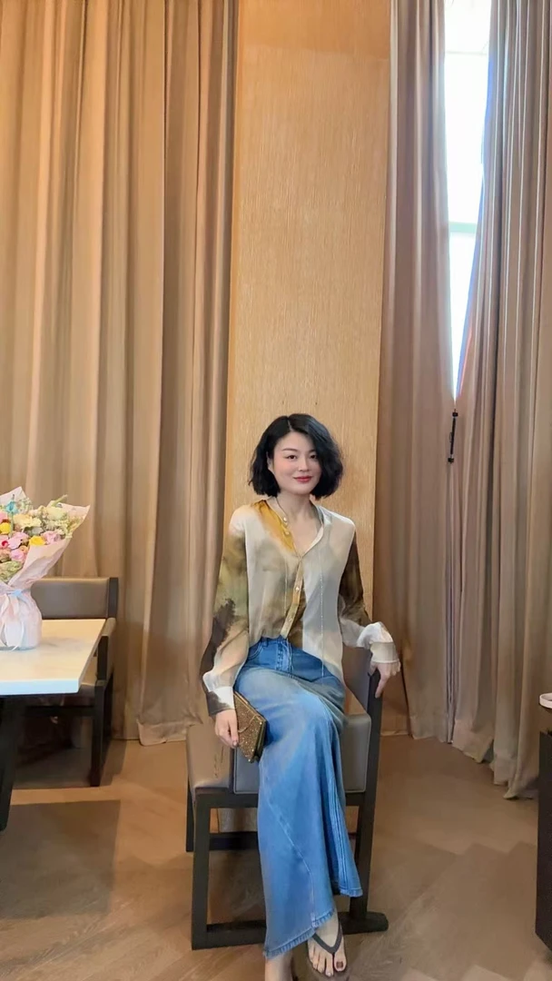 TANTAN  桑蚕丝 微透气质花色衬衫 HR 2234