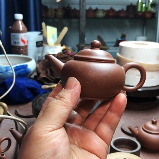 用***3茶壶紫砂微瑕半手水平