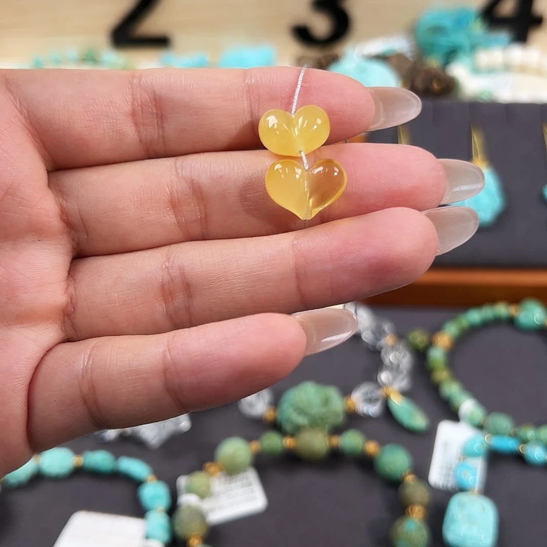 未镶嵌蜜蜡裸石蜜蜡屁桃