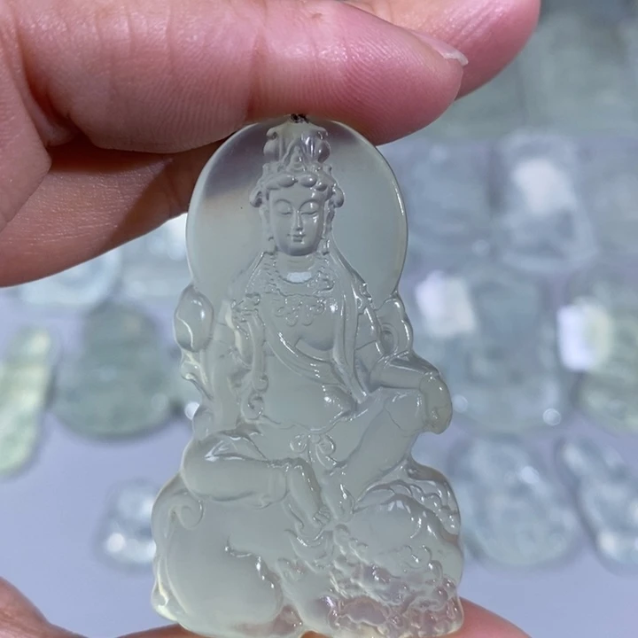 岫玉未镶嵌颈饰吊坠