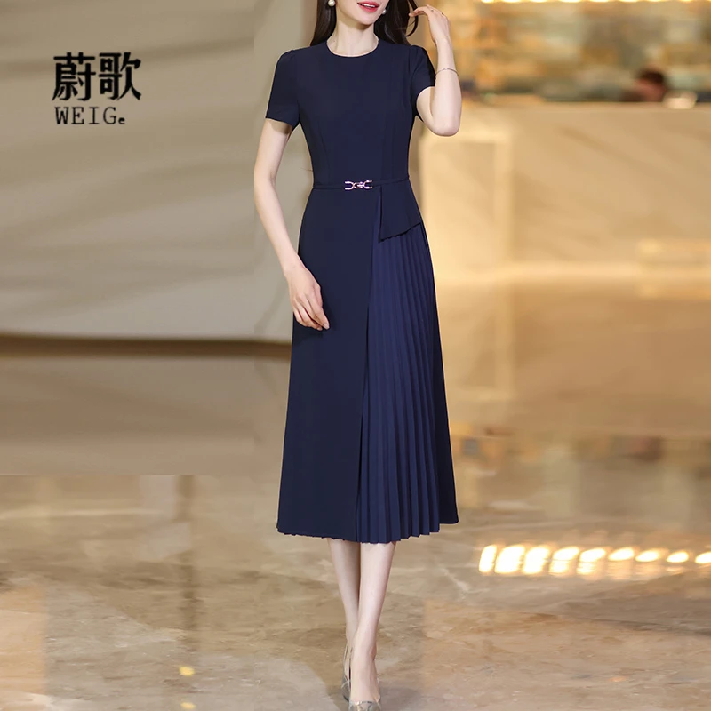 藏青色假两件连衣裙2025夏季气质优雅收腰显瘦百褶过膝中长裙2511