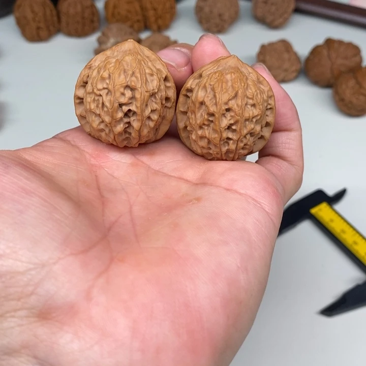 文玩核桃把件灯笼