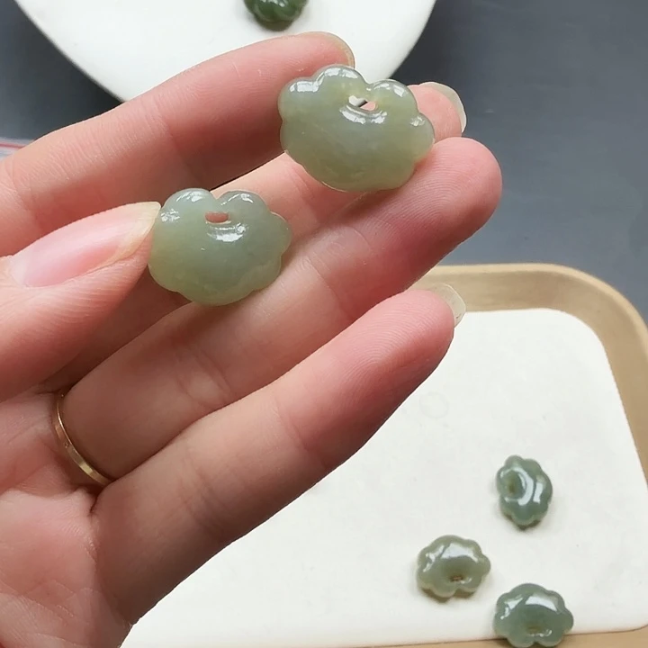 和田玉未镶嵌颈饰10