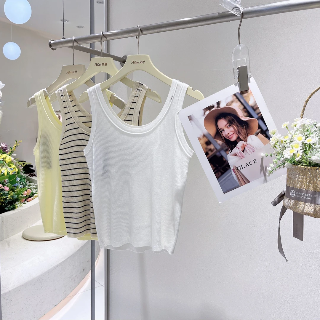 艾然春款U领针织背心17X8