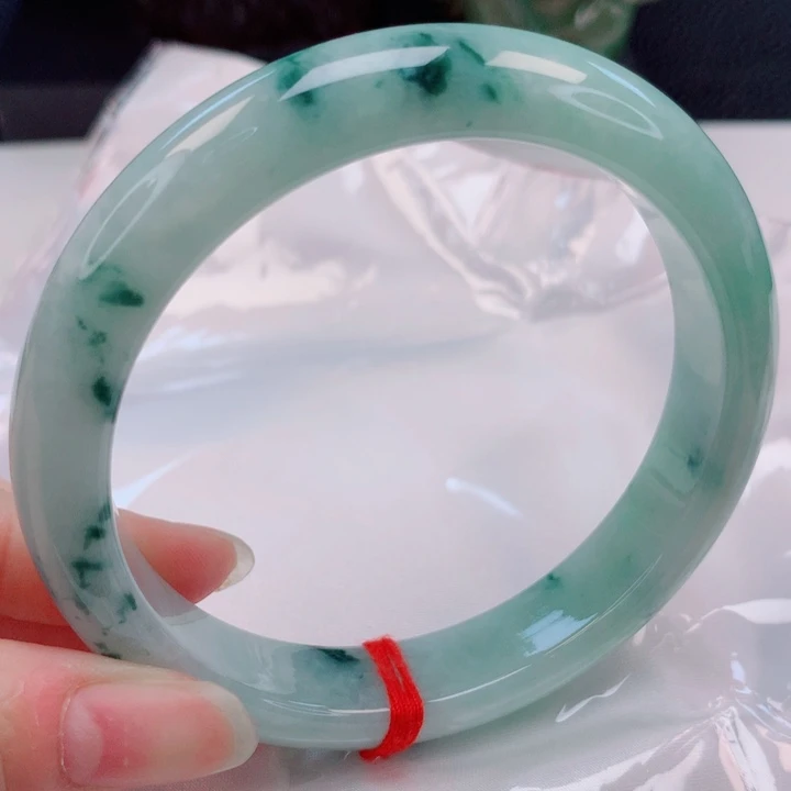 翡翠未镶嵌手镯63圈