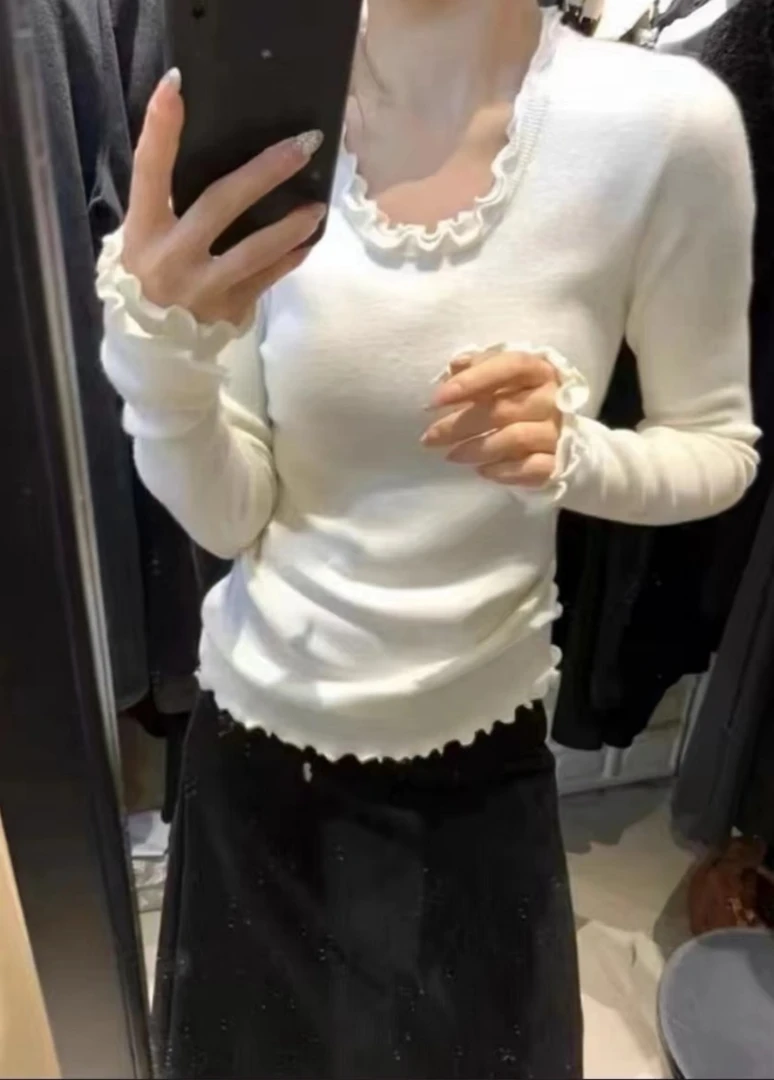 Z.X   双层木耳边U领套头针织毛衣  323