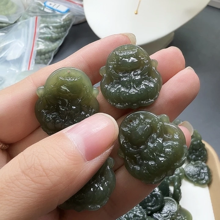 颈饰未镶嵌和田玉35