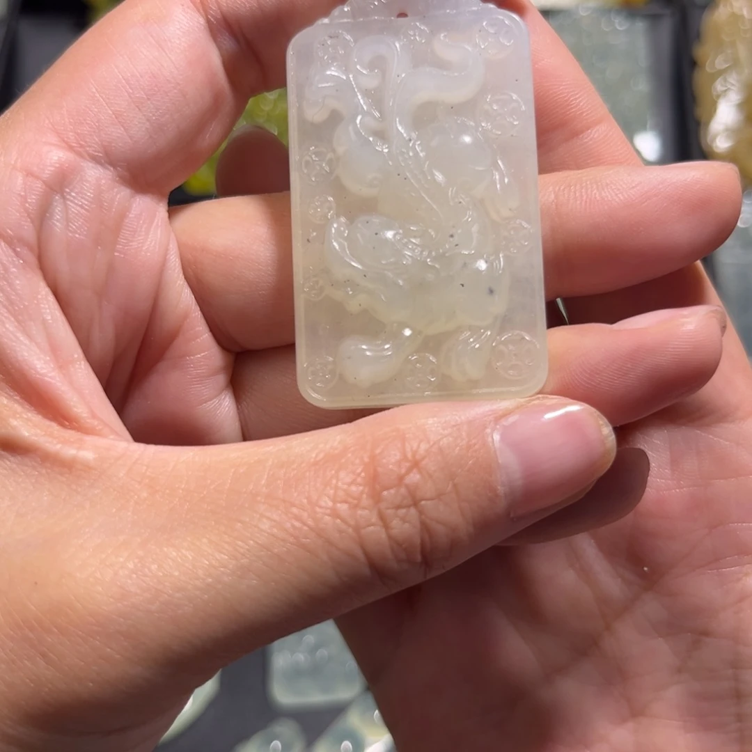 蛇纹石玉未镶嵌吊坠(不含链)