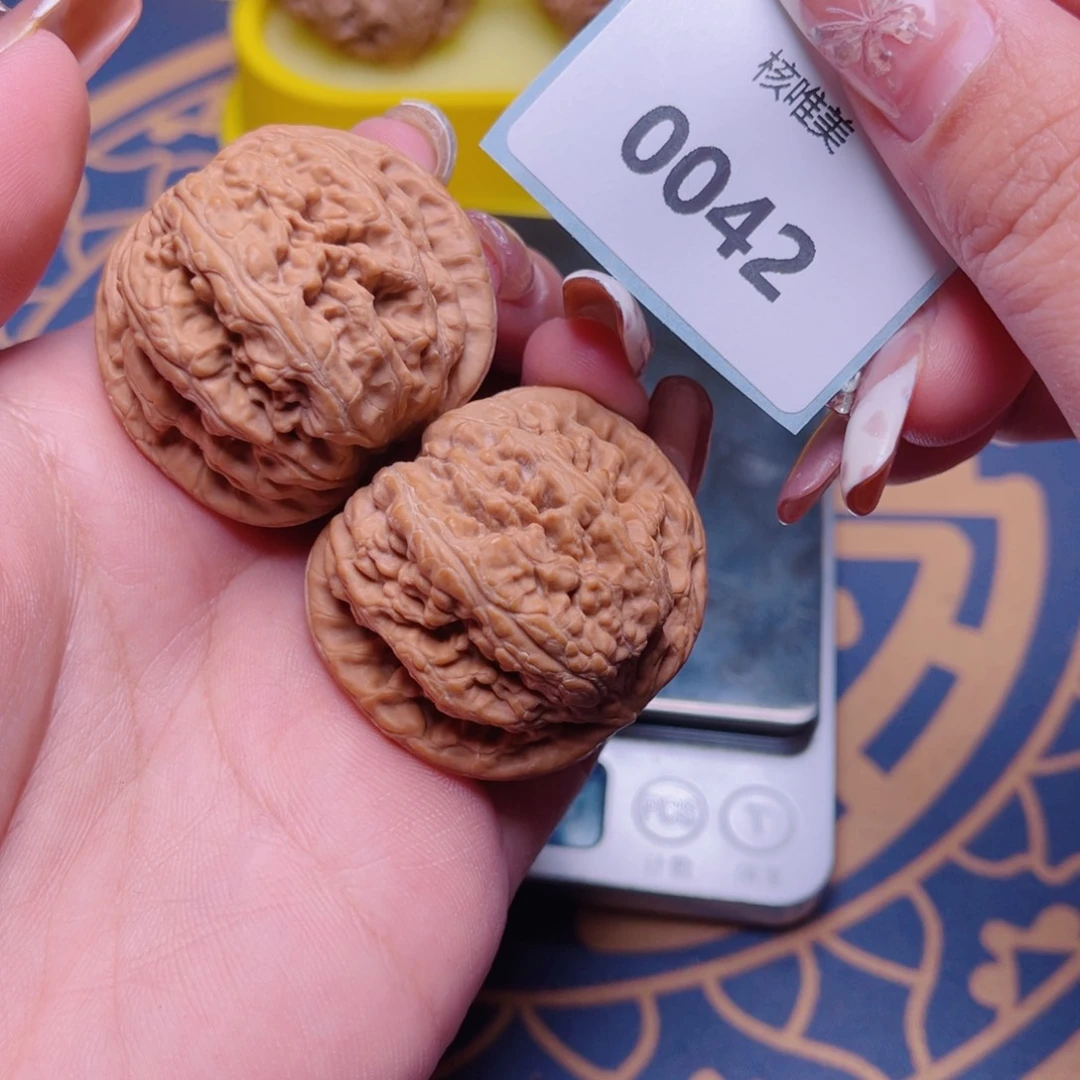 文玩核桃把件粗筋40～0042