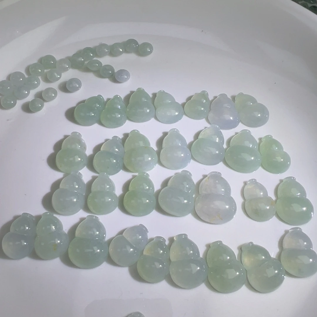 翡翠散珠大葫芦一个