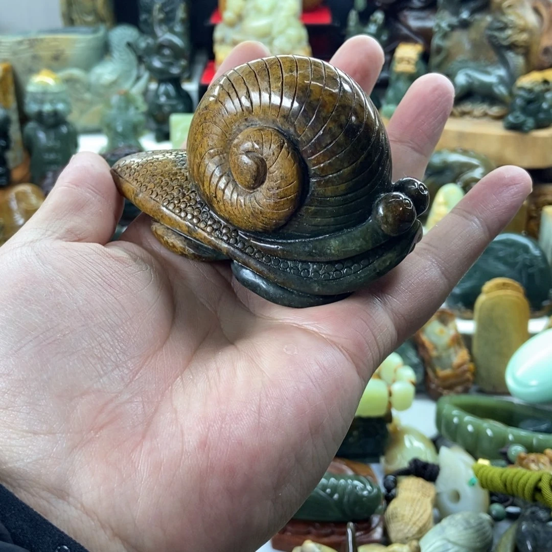 岫岩河磨玉（透闪石质玉）未镶嵌把件