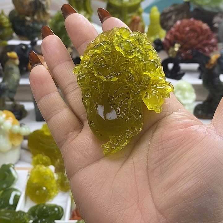 咕***噜蛇纹石玉未镶嵌手把件