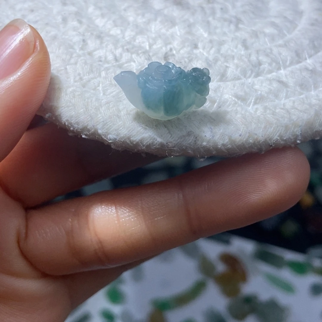 定制翡翠未镶嵌翡翠17.7*10.7*8.9