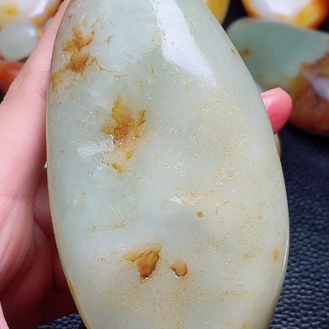 和田玉未镶嵌珠宝奇石