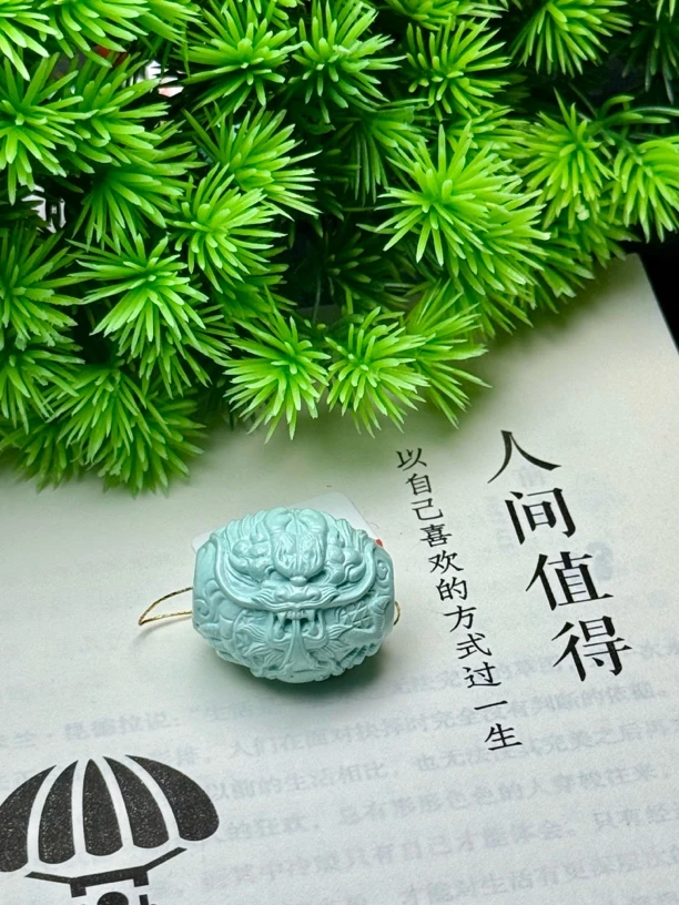 天然原矿绿松石龙桶珠