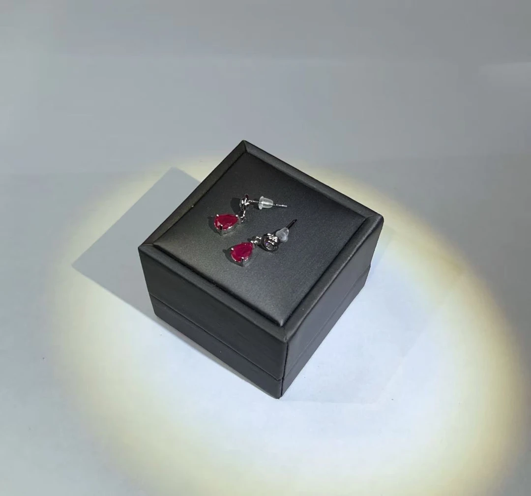 铜合金耳饰 A51日韩黑色轻奢饰品甜美风红色复古女原创设计