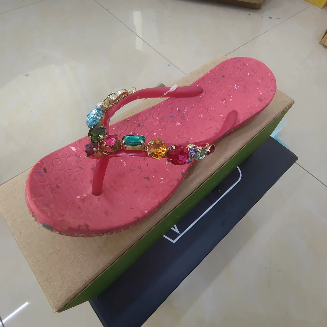 WB-001-防滑水钻外穿人字拖休闲胶粘鞋夏季百搭缝制鞋多色男女