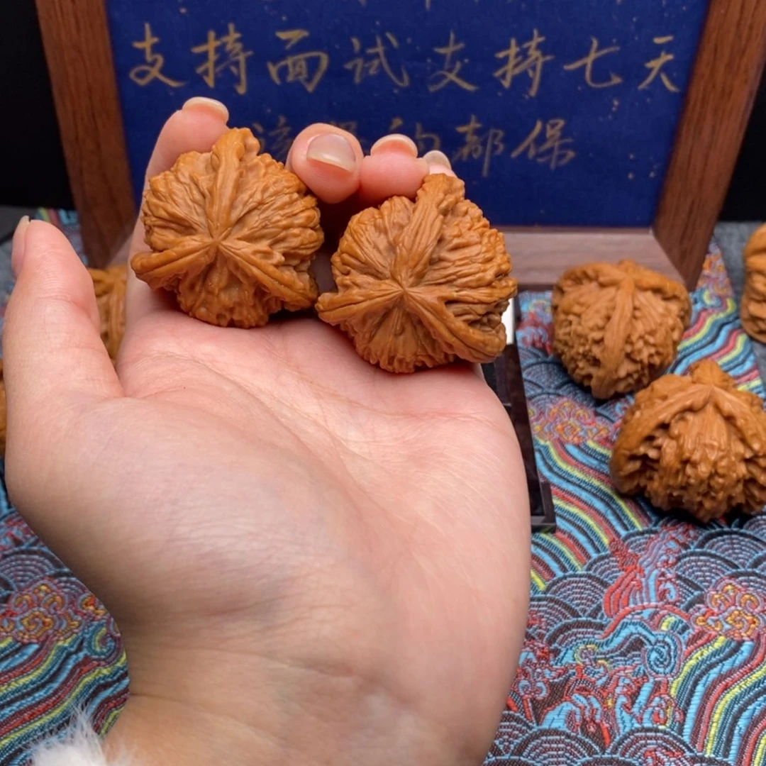 【闪购商品】靠***要白狮
