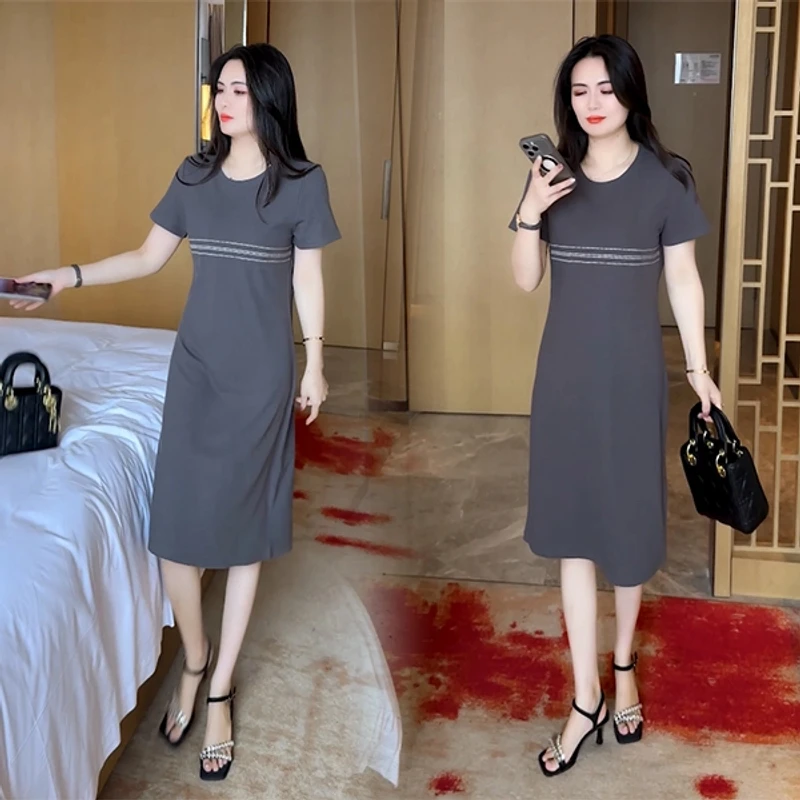 2025夏季新款穿搭气质显瘦时尚休闲韩版减龄轻薄透气连衣裙