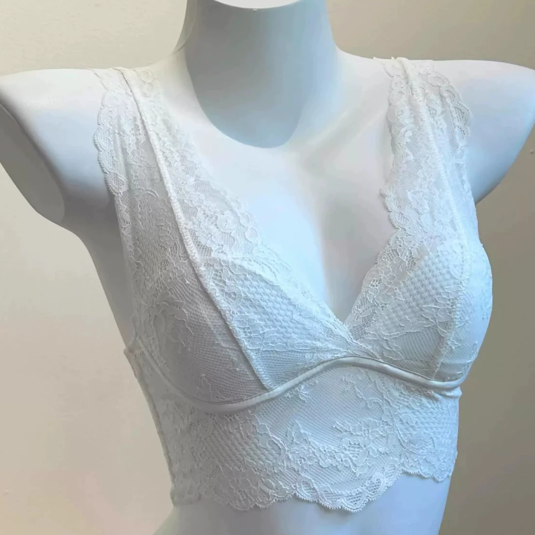 法式纯欲蕾丝内衣女性感胸衣叠穿内搭无钢圈美背心薄款小胸文胸罩