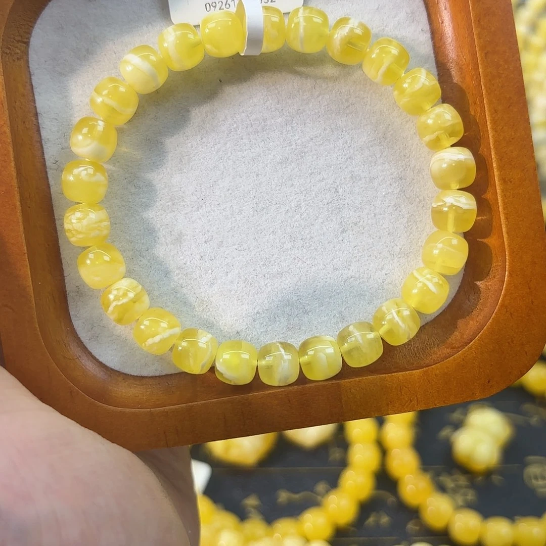 琥珀未镶嵌手链卡 8.2mm 金瓷白妖花