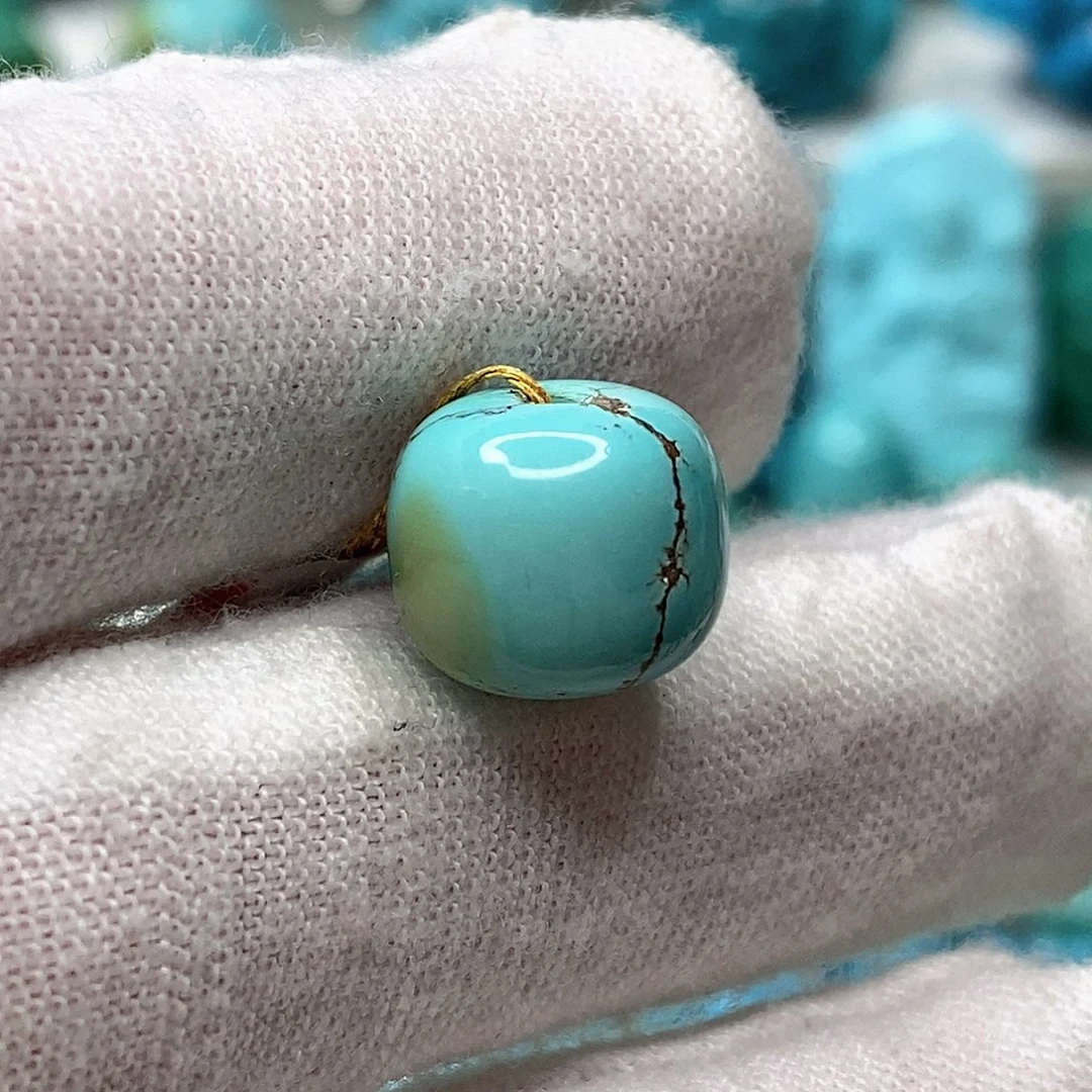 绿松石未镶嵌天然原矿 地大质检11.2mm