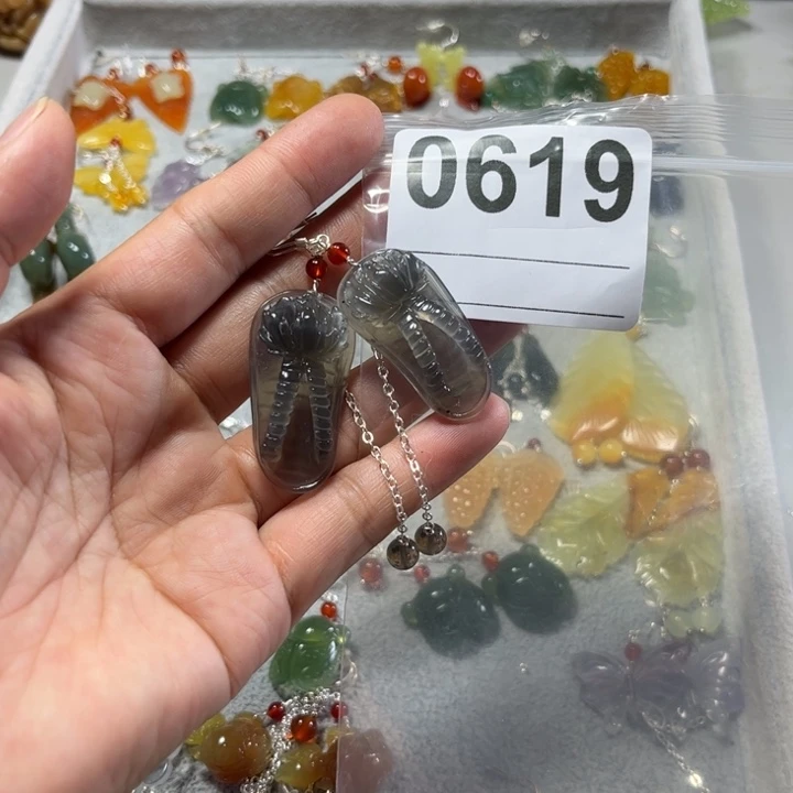 S***.合金蛇纹石玉耳饰