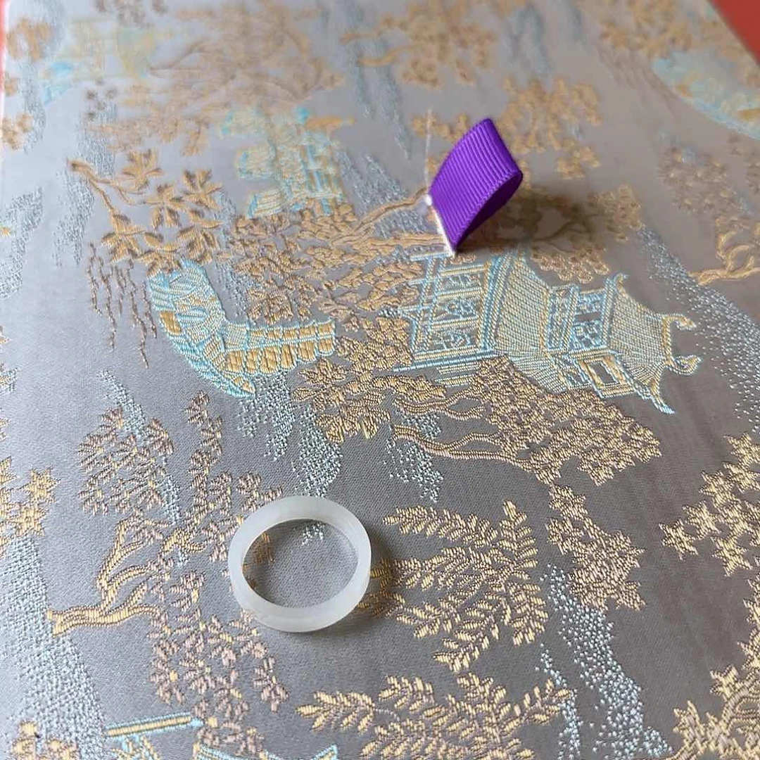 所***没和田玉戒指未镶嵌