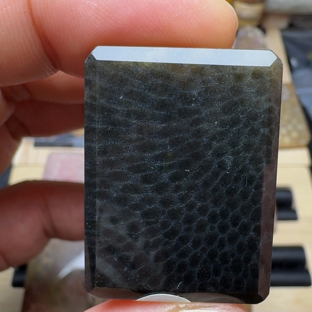 硅化珊瑚（珊瑚玉）未镶嵌纯天然色有机玉石保真色