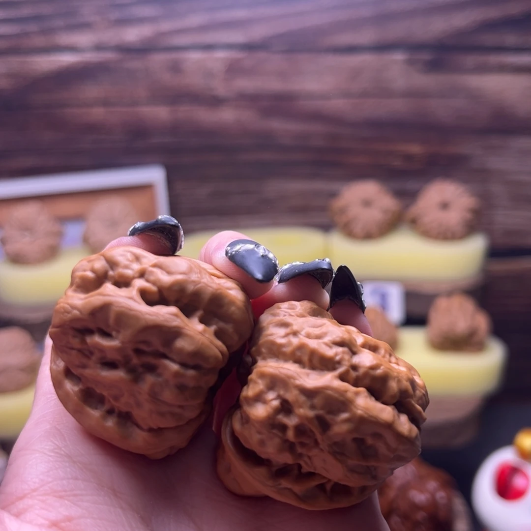 木***东吊坠桃核蛤蟆头闪51