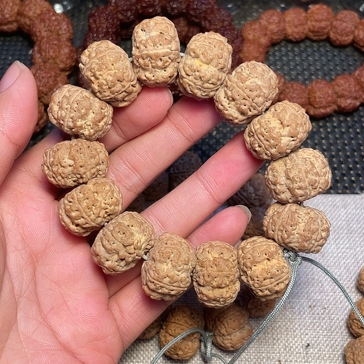 你***哥吊坠金刚菩提金刚