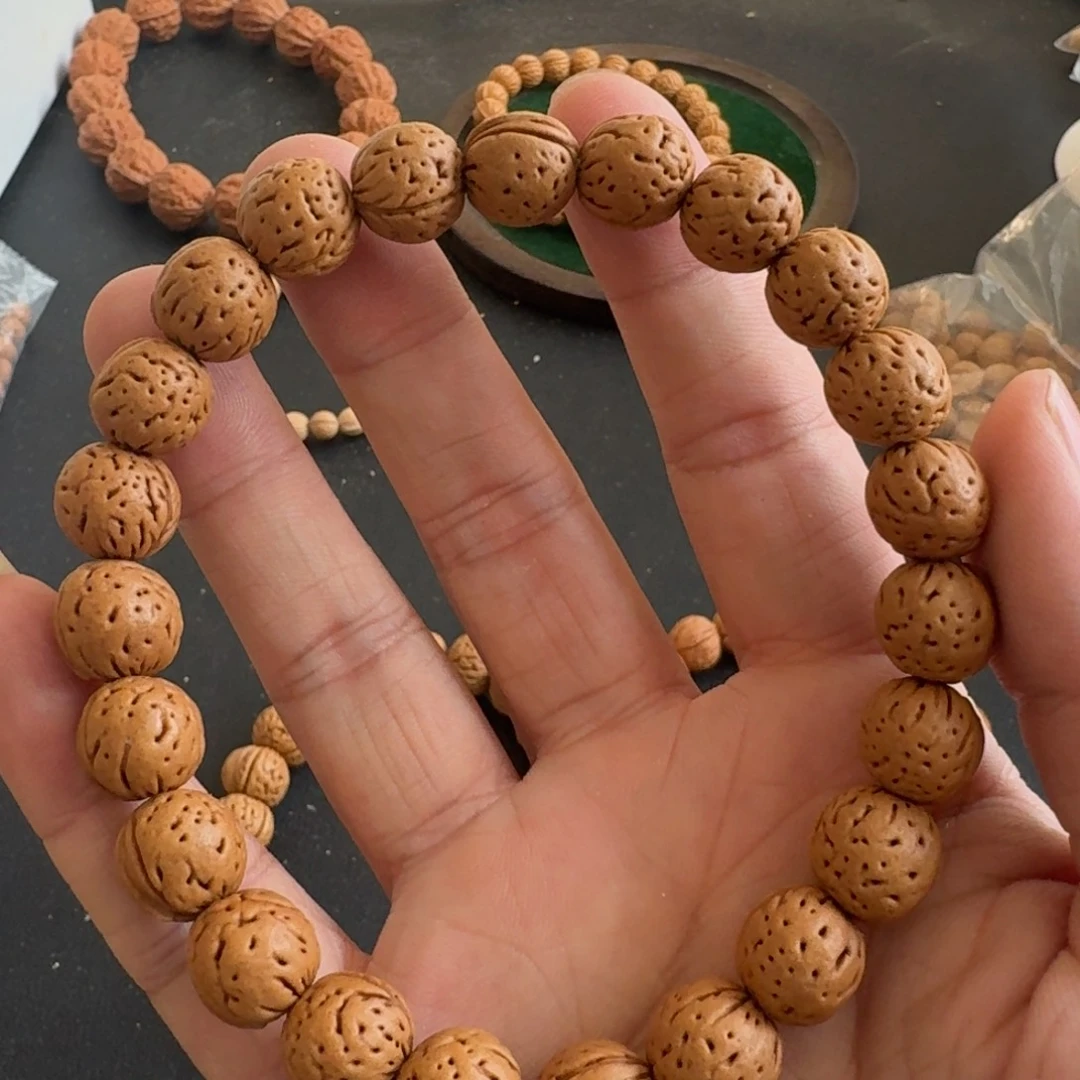 M***。小桃核手串66手串