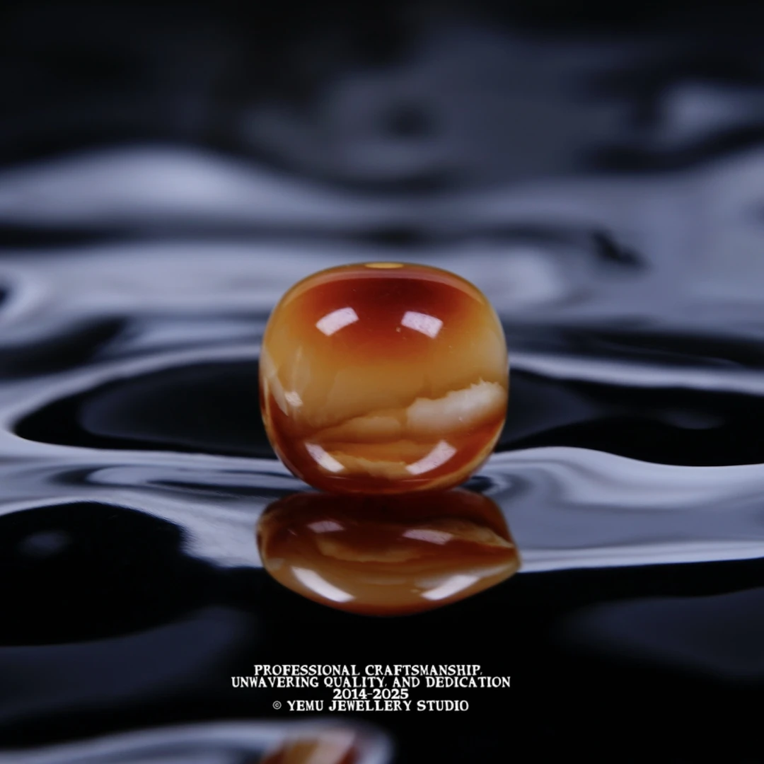 W21（10.8mm)10毫米彩沁溶洞老型配珠 一物一拍天然沁色料琥珀蜜蜡