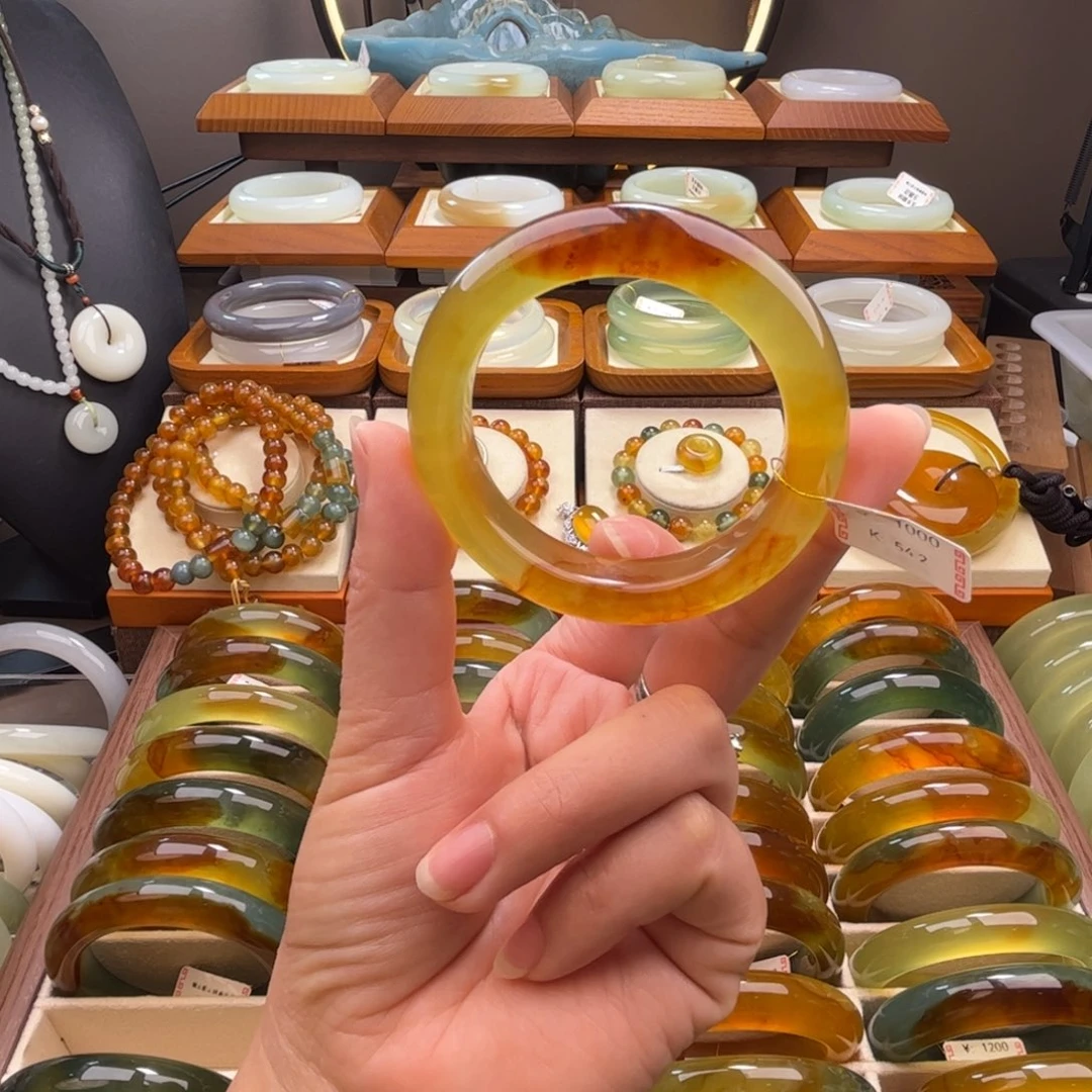 蛇纹石玉未镶嵌手镯54