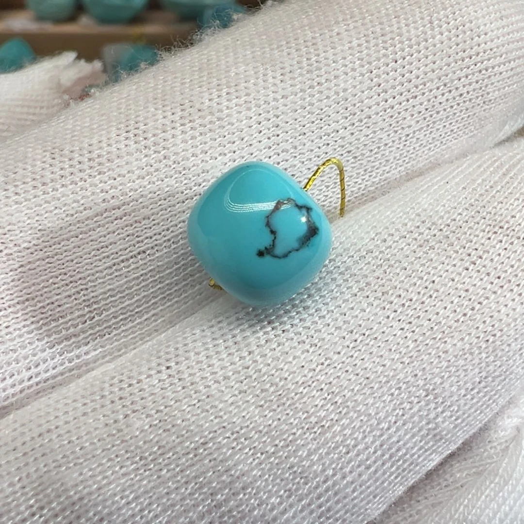 绿松石配饰未镶嵌