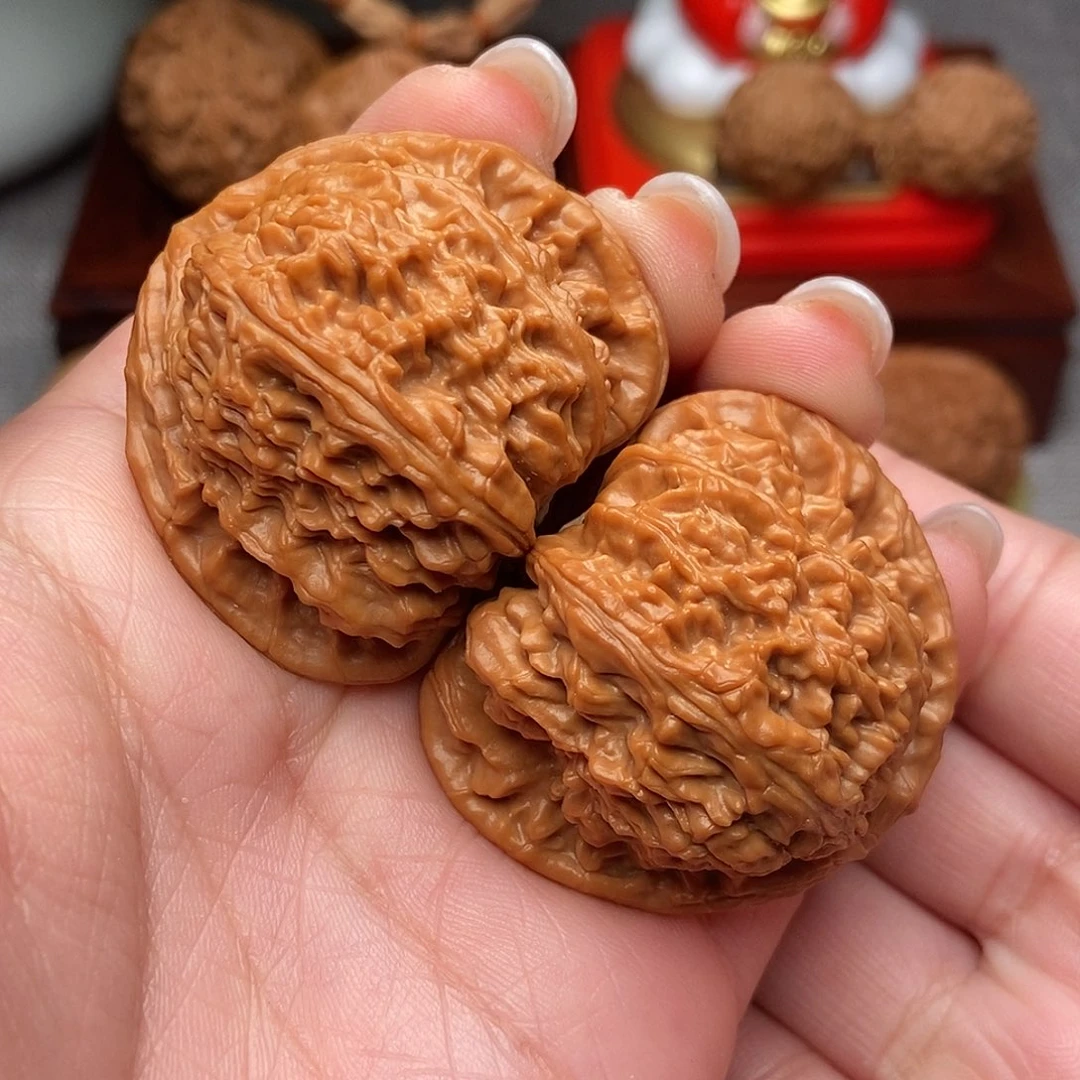 把件文玩核桃毕业三角白43全品