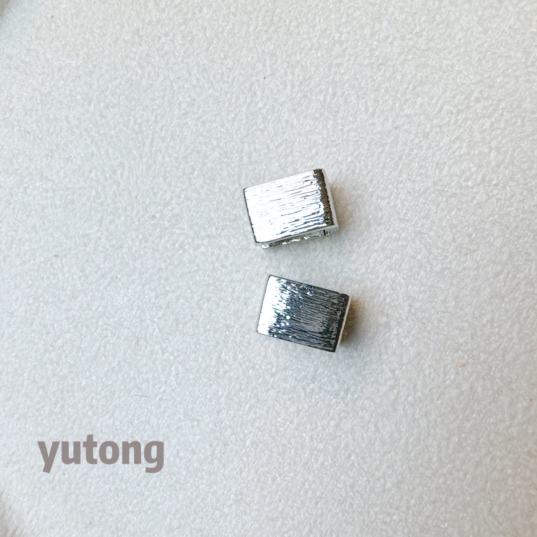 铜合金耳饰 【雨桐轻奢饰品】设计款耳环YT02357