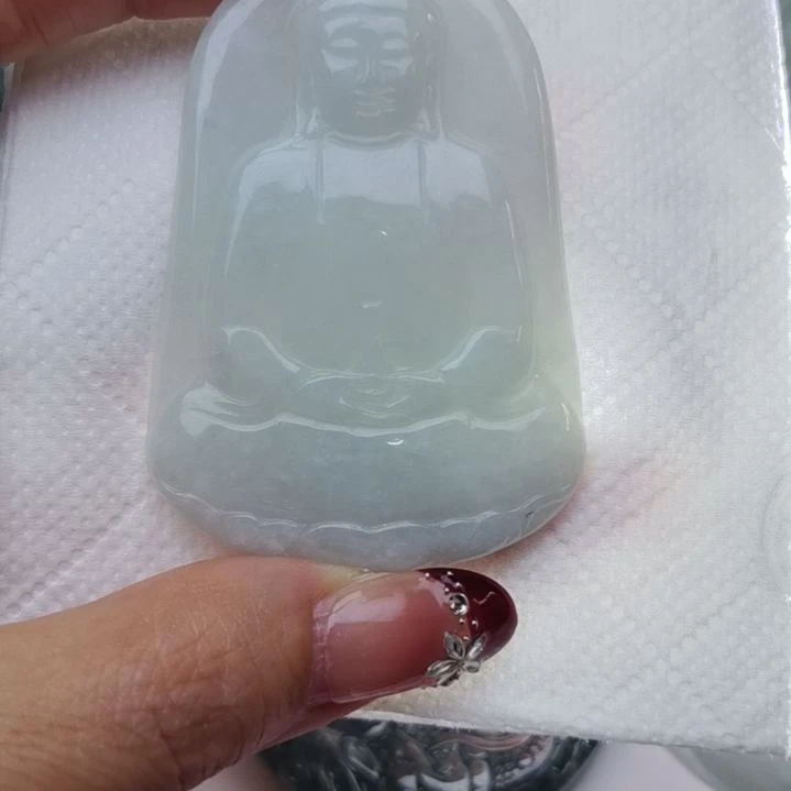 翡翠颈饰未镶嵌天然的A货翡翠多样性发货