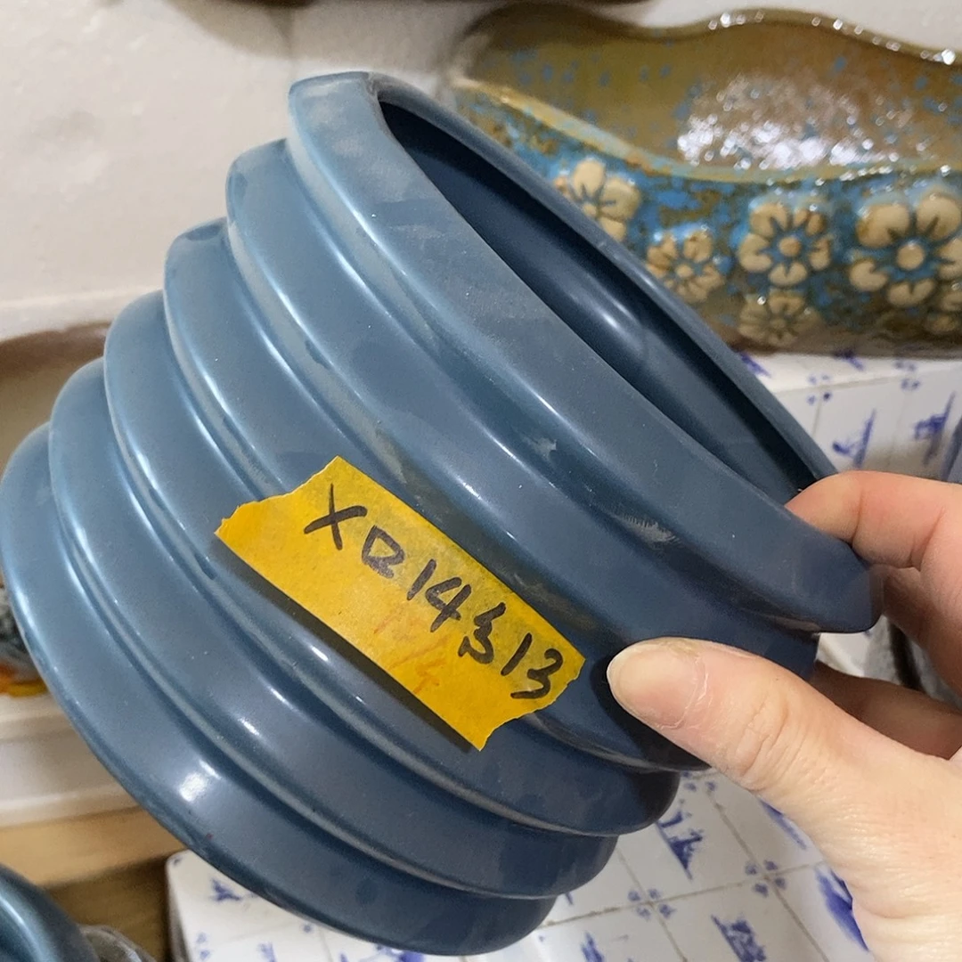 杯子陶盆有孔 瑕疵介意勿拍