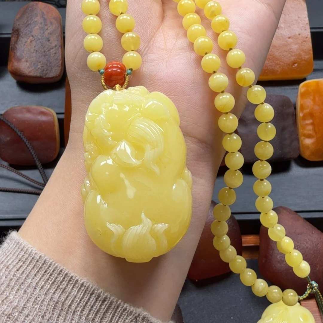 琥珀吊坠(赠链)未镶嵌老*猫