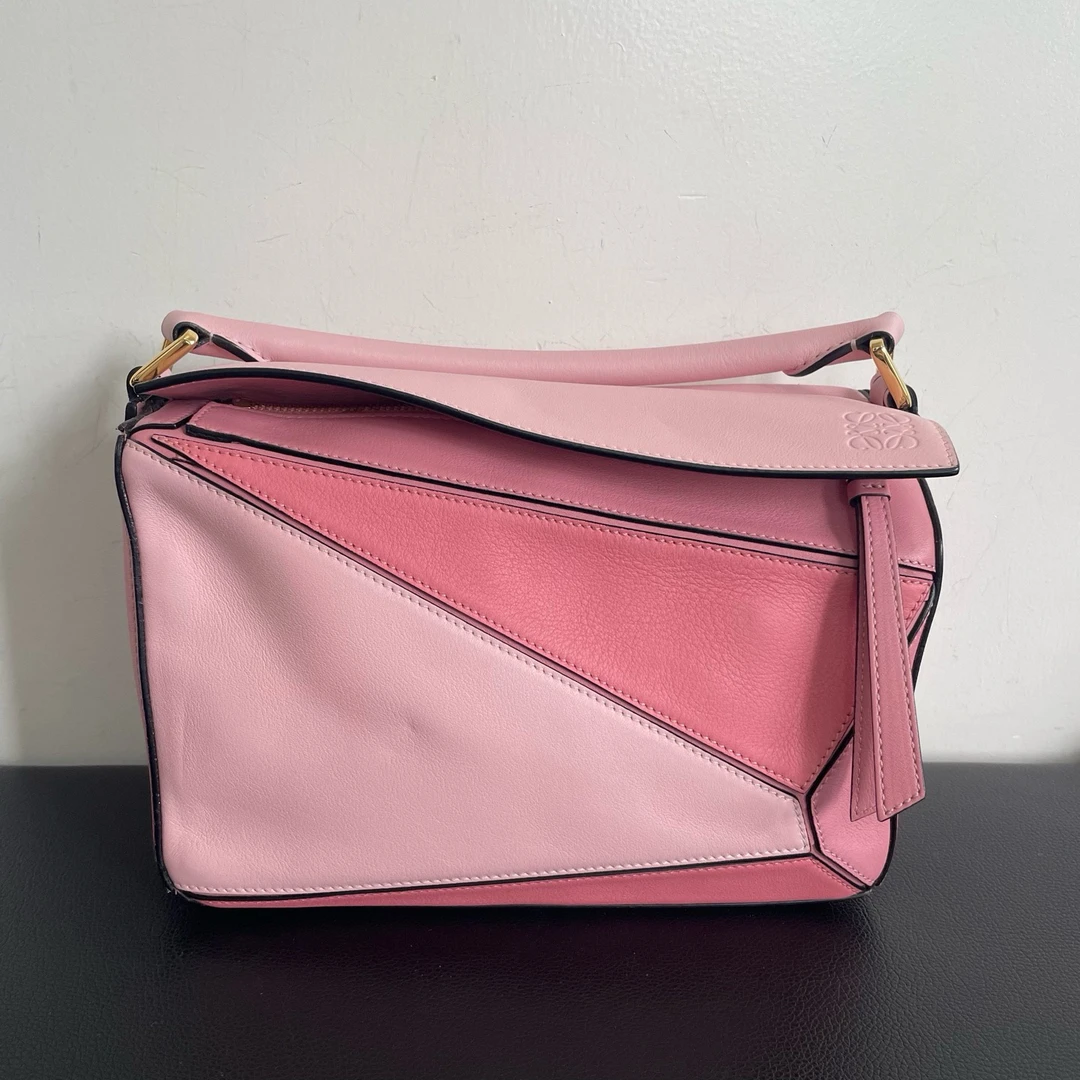 95新 LOEWE/罗意威 loewe 粉色拼色puzzle小号 几何包17年