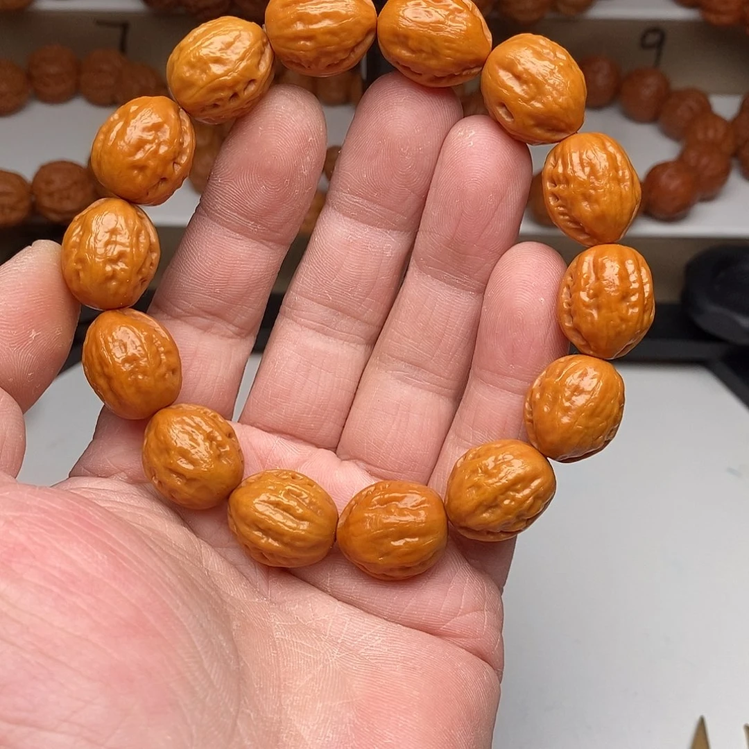 木质文玩核桃1.6八棱