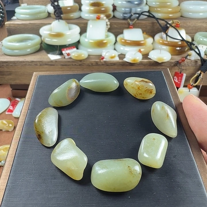 和田玉（糖玉）未镶嵌挂件