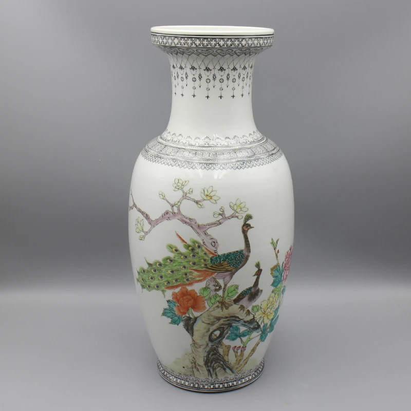6816瓷器--粉彩花鸟诗文赏瓶